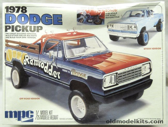 MPC 1/25 1978 Dodge Pickup Truck With Off-Road Motorcycle - Stock / Off Road, 1-7809 plastic model kit